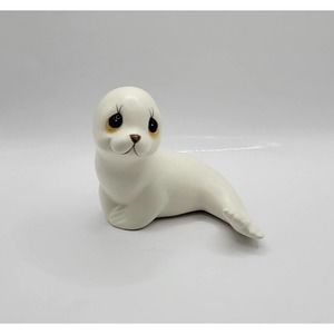 Vintage Oxford White Mama Seal 4" Ceramic Figurine